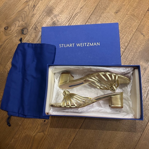 Stuart Weitzman Metallic Gold Knot-Front Heeled Sandals - Picture 14 of 16